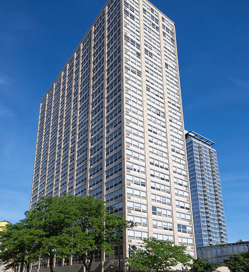 Exterior view of 2101 S. Michigan Apartments